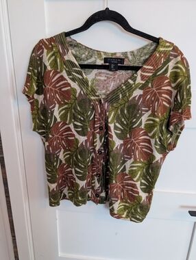 Tahari 100% Linen Tee